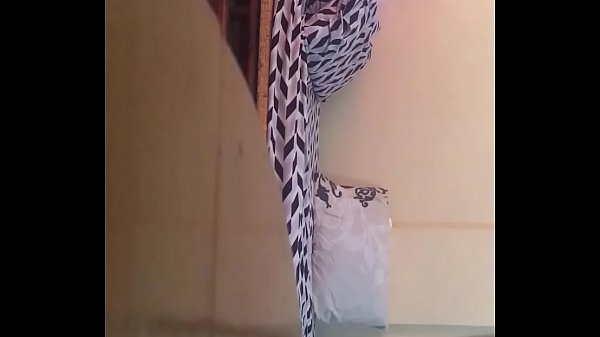Boneka Asia yang Menggoda