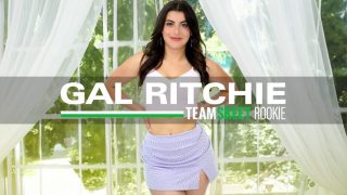 TeamSkeet – Gal, Gadis Inggris yang Panas dan Menggoda