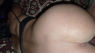 Desi Bhabhi Desa yang Menggairahkan Bercinta dengan Suaminya