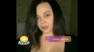 Tonton Bigo Live si cewek montok goyang panas bikin tegang