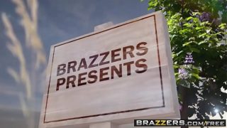 Tonton Film Panas Brazzers – Milf Ngewe Gede di Taman, Alexis Fawx Romi Rain Keiran Bikin Muncrat