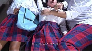 XXX kakak tiri India dan adik tiri serta adik tiri dalam bahasa Hindi, bikin panas