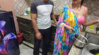Bhabhi Mesum Digitua Devar di Dapur untuk Pertama Kalinya