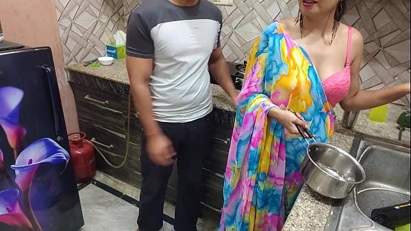 Bhabhi Mesum Digitua Devar di Dapur untuk Pertama Kalinya