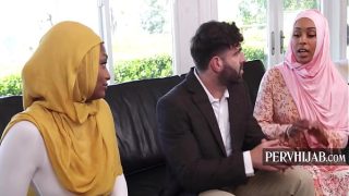 Ibu Tiri Berhijab Paksa Putri Tirinya Hamil, Meski Harus Dihamili Ayah Tirinya Sendiri