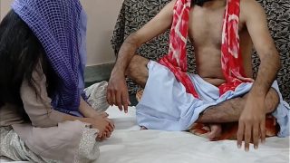 Impostor Baba menggila dengan Bhabhi India yang menggairahkan