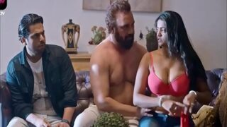 Bokep web series, si suami nonton bapaknya sendiri ngentot pacarnya.