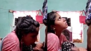 Gadis desi buka lubang memek buat kakak sendiri, siap digenjot.