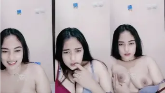 Kak Xaquila Remas Tete Sampai Bling-Bling Minta Digituin