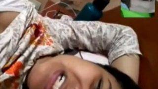 Mainin col* dengan pacar desi, nafsu panas minta digoyang.