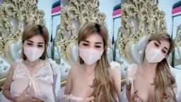 Mamih gemes banget pake baju transparan, TT diremas-remes sampai basah.