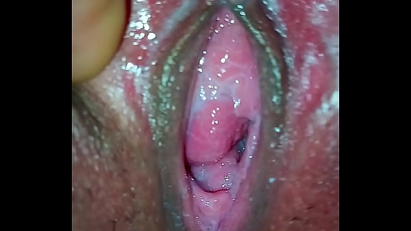 Suami istri lagi main pussy kontol besar chudai desi bikin ngilu.