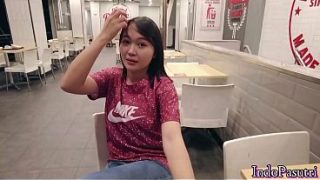 Bokep Indo terbaru – Mahasiswi sange tepergok selingkuh sambil janjian makan siang, kontol dimasukin ke memek basah.
