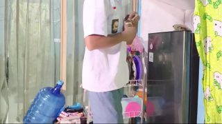 Ngentot ibu tiri hijab, crot di dalem dalem.