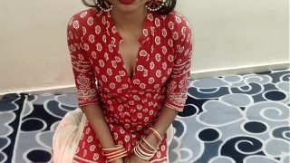 Desi gaaon ki bhabhi ne parlour wale officer ko rishwat na dene par apni gaand marwa di, XXX HD Hindi audio mein.