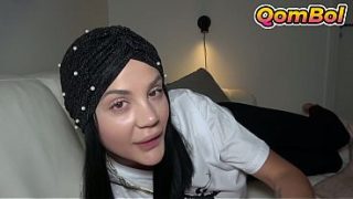 Sange berat sama mbak tiri hijab Turki, Elnaz, ngewe liarnya bikin mampus.