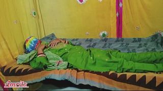 Abang ipar desi India lagi ngewe panas sama adik ipar, nafsu menggebu di ranjang