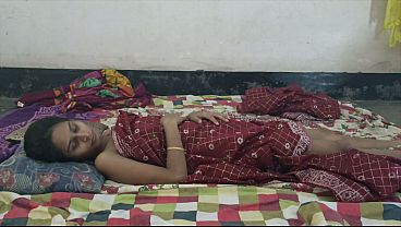 Desi Bhabhi digebrek tetangga sampe meringis