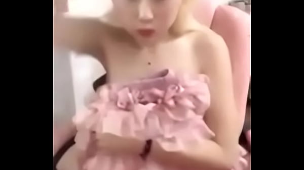 Cewek Cina seksi bikin makin panas.