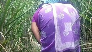 Desa India, pasangan ngentot di luar rumah, panas dan basah kuyup.