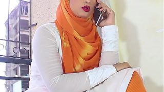 Salma cewek hijab ngentot temennya pake audio hindi kotor