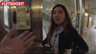 Ngentot Bareng Cewek Thailand Muda Di Luar Negeri, Kontol Besar Nembus Dalam POV Panas