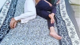 Gadis desi lugu nan malu-malu, ngerasain pertama kali ngentot di desa, video hotnya bikin nagih.
