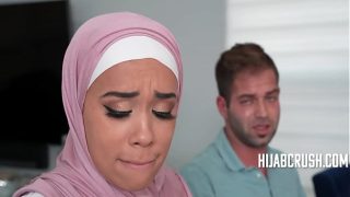 Bantu Arab Stepsis Gue Biar Gak Kaku Lagi, Biar Lebih Liar | HijabCrush