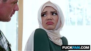 WTF HIJABI MANIS NGEBAN PLUMBER NAIKIN GREGET, JASON SARCINELLI SAMA NAUDI NALA BIKIN MEREM MELEK