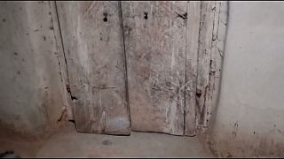 Bokep desi kakak tiri vs adik tiri di kamar, ngewe panas kayak suami istri kampung.