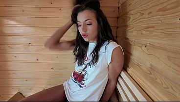 Çıtı Pıtı Üvey Kız Kardeşinin Mini Dar Amı Sikildikçe Büyüyor – Sıcak porno