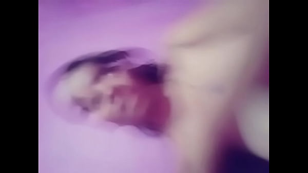 Wanita India, siap digoyang dan digoda habis-habisan.