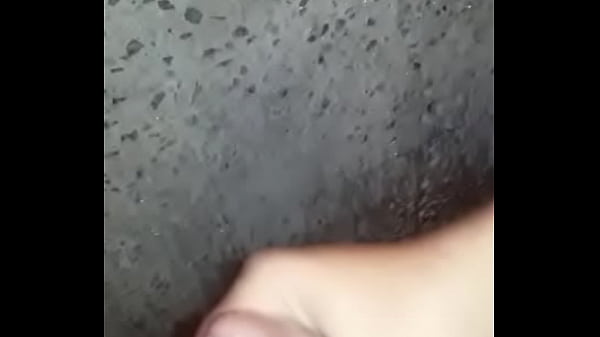 Ngentot keluar banyak, bocah India panas banget
