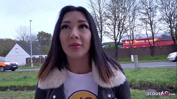 GERMAN SCOUT NGENTOTIN THAI TEEN KITTY DARI FLENSBURG DI CASTING JALANAN ASLI, MEMEKNYA KENCENG BANGET