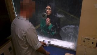 ARABS KEBRONDONG – Pengungsi Muslim Cantik Minta Bantuan, Malah Dapat Kontol