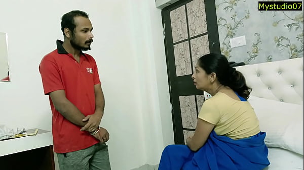 Nonton cewek India ngewe keras, suara Hindi jelas bikin makin panas.
