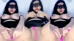 Ella Rose, memek tembemnya basah kuyup siap digenjot.