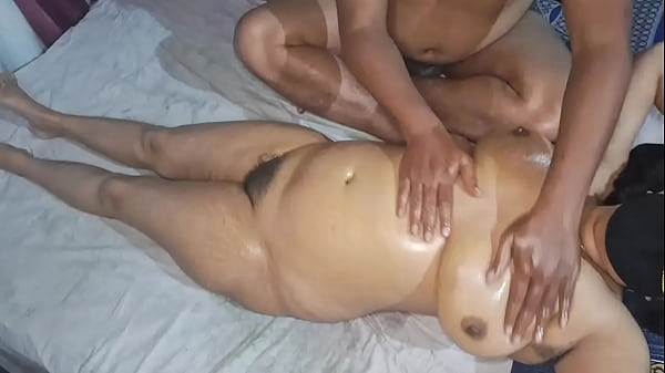 Desi Indian Bhabhi Bugil Total Disikat Pijat Panas