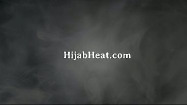 Bosok Arab Muslim ketat digebukin rame-rame di kantor.