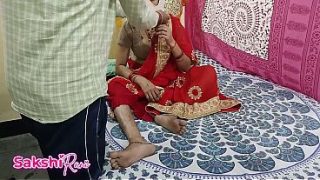 Bini baru nikah digocok mertua pas suami lagi di kantor, hari spesial dia, pertama kali main serong pakai saree, video chudai pengantin baru, ngomong kotor Hindi jelas.