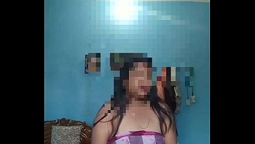 Video hot bokep mama tiri desi India mulai godain dengan gaya nakal