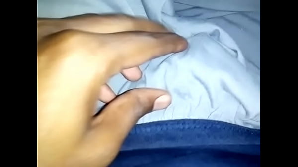 Ayesha Singh, bikin lo nggak bisa tidur mikirin gerakan-gerakan nakalnya.