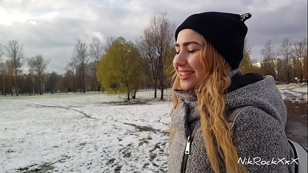 Bella Mur digebuk kontol demi duit! Pickup ala Rusia