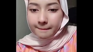 Jilbab live mulus, goyang hot bikin makin pengen